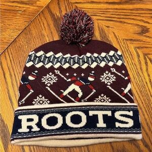 ✨✨ Roots Canada Toque✨✨